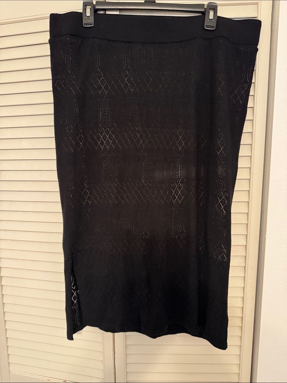 torrid Black Ribbed Knit Skirt with Cream Lining